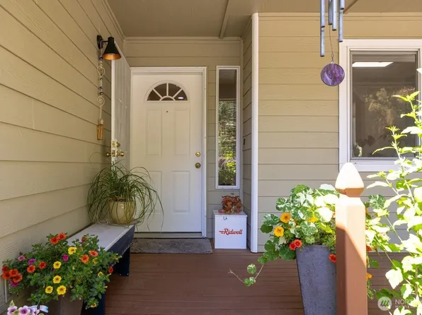 1342 Whatcom St, Bellingham, WA 98229