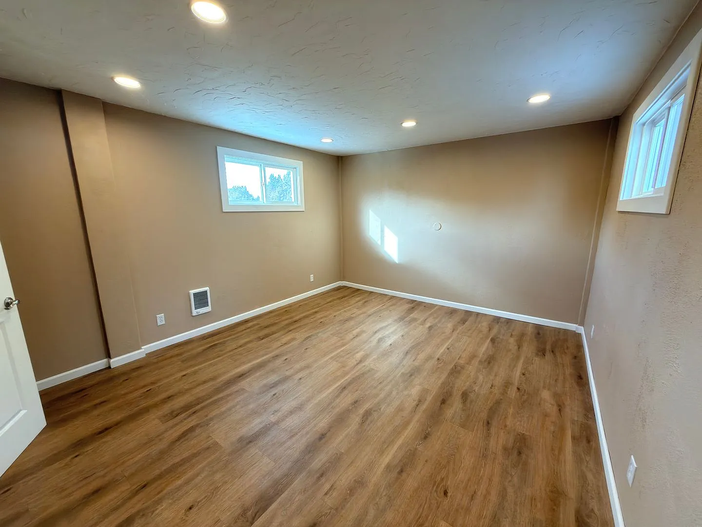 For Rent: Unfurnished Barndominium Upstairs Apartment, 1 Bed, 1 Bath With Ac - Pet Friendly — Photo 2