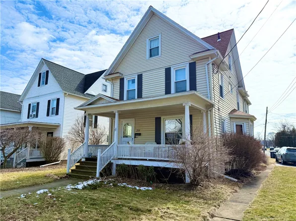 211 High St, Geneva, NY 14456