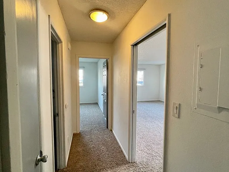 Park Place East — Photo 9
