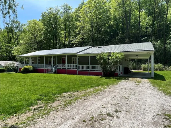 58284 Deep Run Rd, Martins Ferry, OH 43935