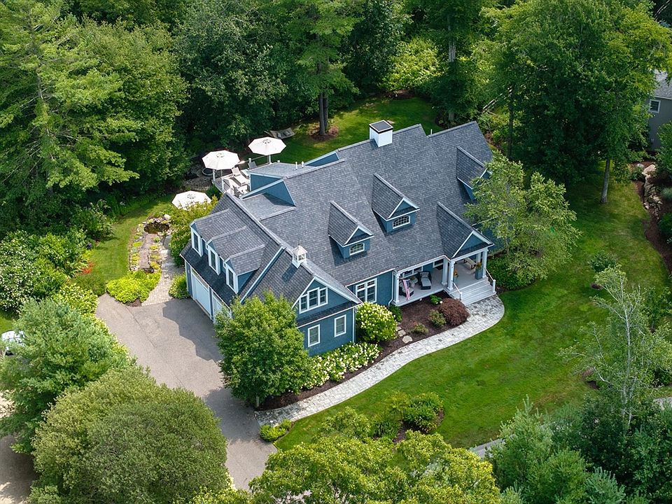 1st image of 4 Beech Tree Ln