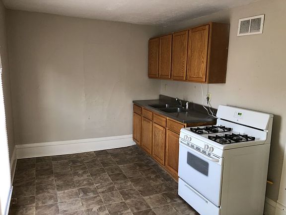 2nd image of 315 Indianapolis Ave APT D