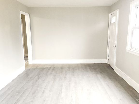 2nd image of 236 Franklin Tpke