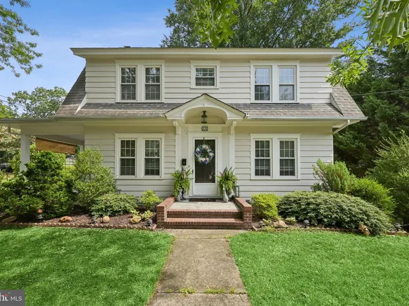 121 Villanova Rd, Glassboro, NJ 08028