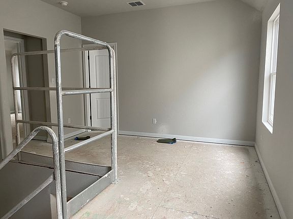 2029 Winston Way Interior Image 5
