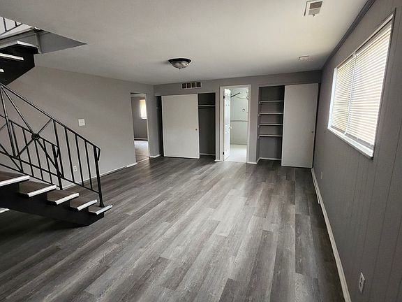 3rd image of 7844 Glen Orchard Dr #B