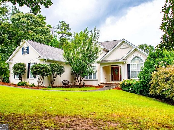 2nd image of 7046 Tara Dr