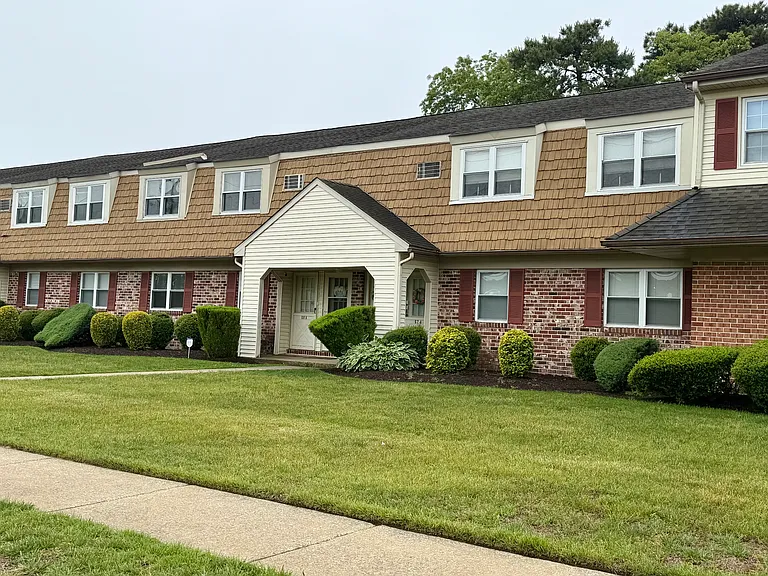 Old Egg Harbor Road Oxford Vlg — Photo 8