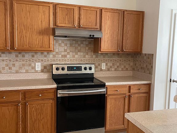 4th image of 3435 Dianthus Ln