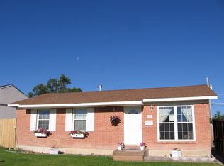 218 Ames Ave, Cheyenne, WY 82007