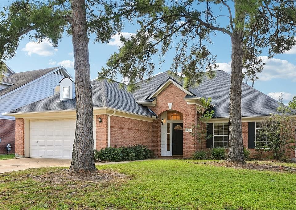 1st image of 20423 Scenic Woods Drive