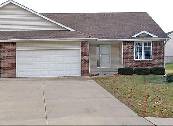 1st image of 830 Elmwood Ct
