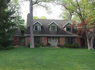 11005 N Tall Oaks Ln, Peoria, IL 61615
