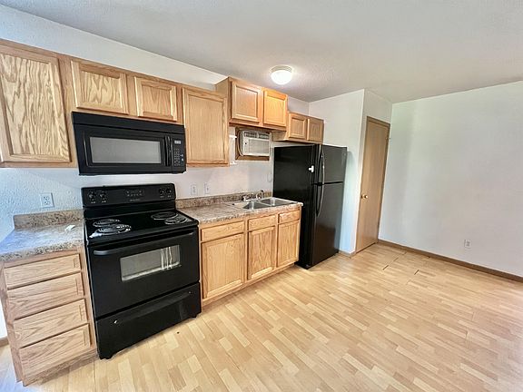 3rd image of 215 Dehn St APT C