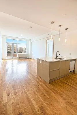 Rented by City View Living | media 9