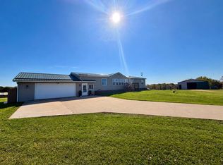 19469 Hustlers Ridge Dr, Richland Center, WI 53581