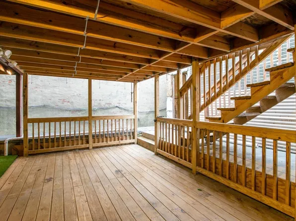 211 New York Avenue image 26 of 37