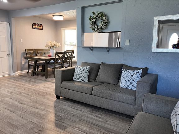 4th image of 6621 Onyx Dr N