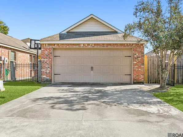 743 Sedona Pines Dr, Baton Rouge, LA 70816