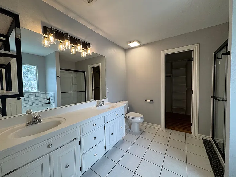 4905 Hawthorne Way — Photo 13