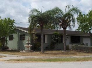 9500 SW 44th St, Miami, FL 33165