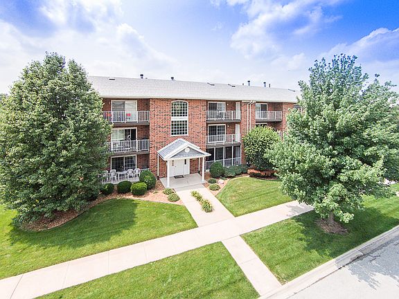 2nd image of 18250 Eagle Dr APT 3N