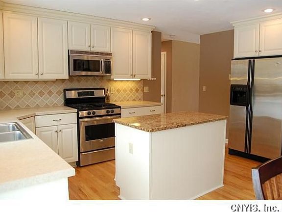 2nd image of 8175 Pembroke Dr