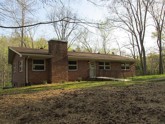 2nd image of 2821 E Old Ashland City Rd