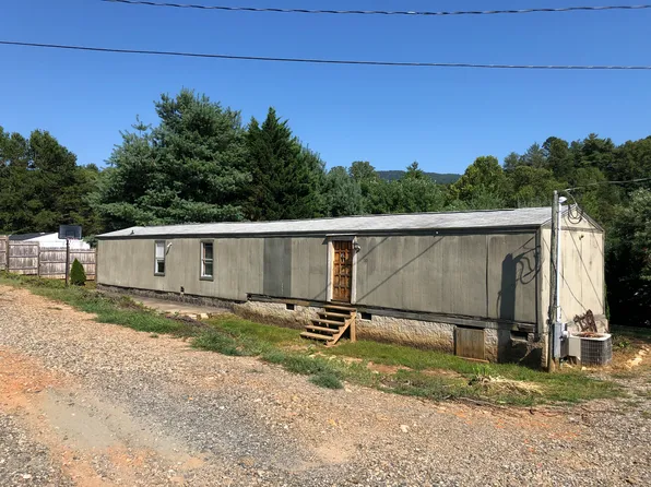 20 Lewis Higgins Dr, Weaverville, NC 28787