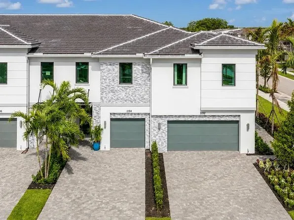 1214 National St, Wellington, FL 33414