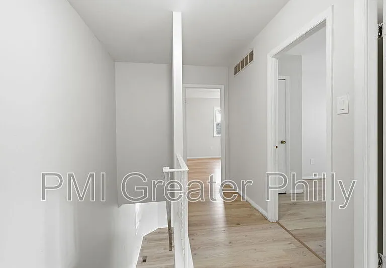 1523 W Cheltenham Ave — Photo 21
