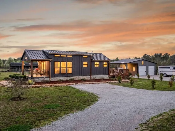 1765 Sugartree Springs Rd, Belvidere, TN 37306