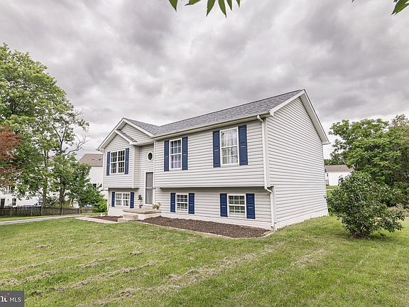 5th image of 98 Rex Dr