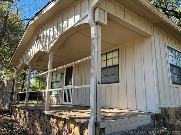 1100 S Okmulgee Ave, Okmulgee, OK 74447
