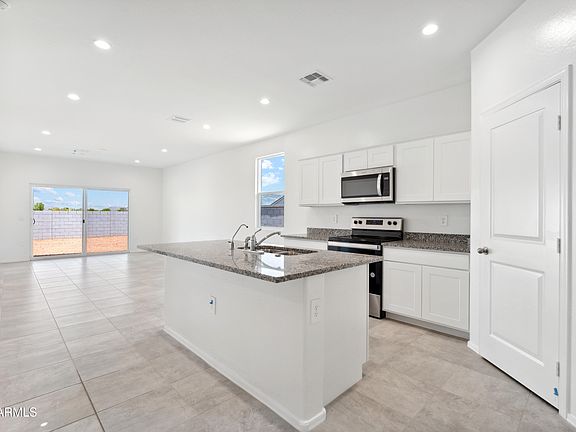 5th image of 1512 E LARDNER Drive
