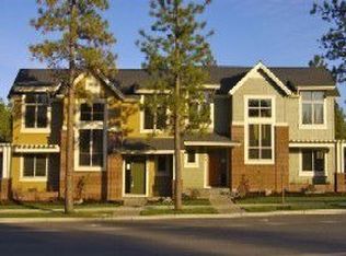 2498 NW Crossing Dr, Bend, OR 97703