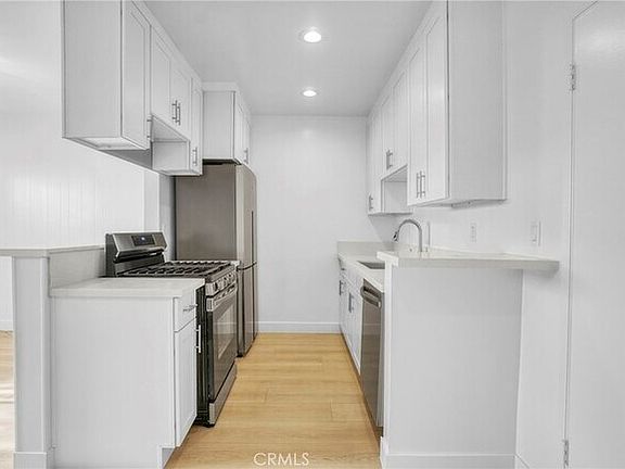5th image of 1534 Euclid St #6