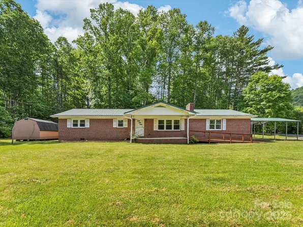 767 Brushy Creek Rd, Spruce Pine, NC 28777