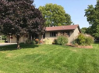 230 Rogers Rd, Carthage, IL 62321