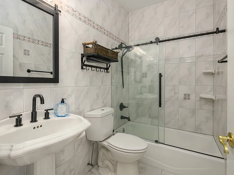 863 Dune Rd — Photo 28