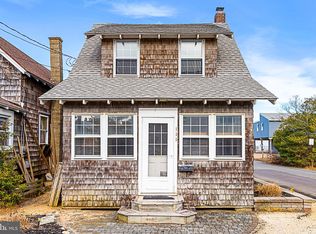 111 E 27th St, Ship Bottom, NJ 08008