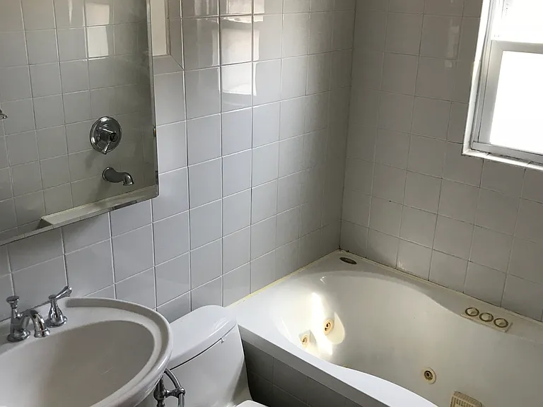 55 Yale Ave #1 — Photo 5