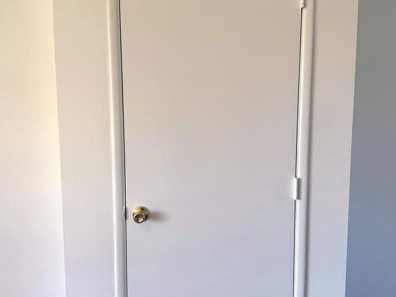 Coat closet