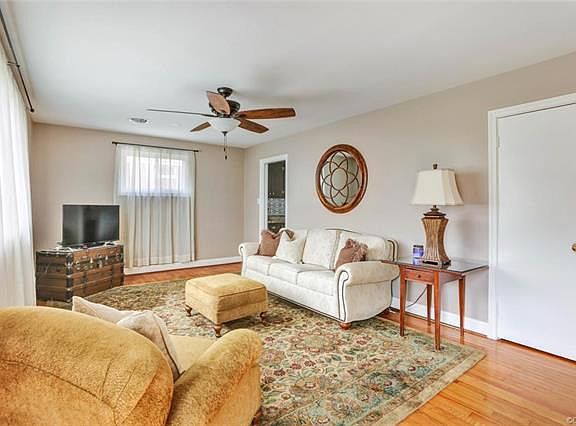 2nd image of 4114 Sprenkle Ln
