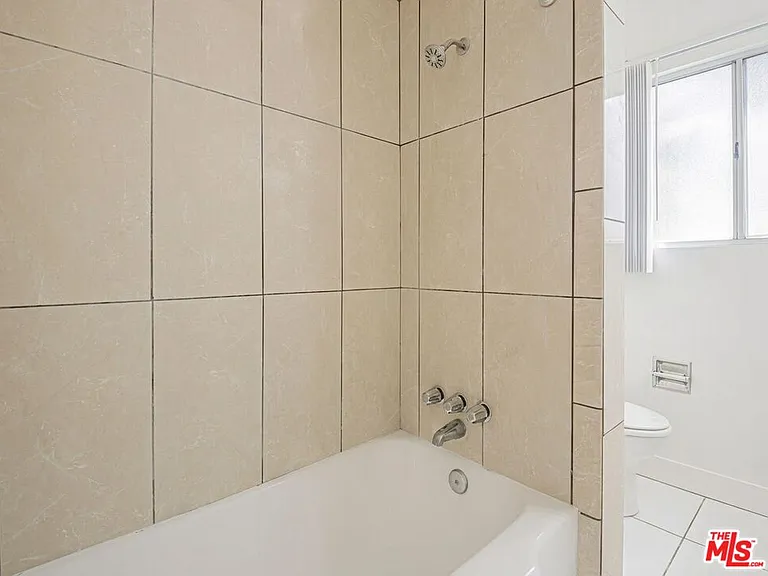 3370 W 83rd St — Photo 10