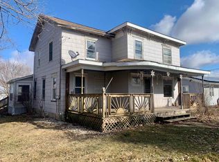 801 E Locust St, Lanark, IL 61046