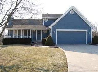 1901 Hidden Valley Dr, Pleasant Hill, MO 64080