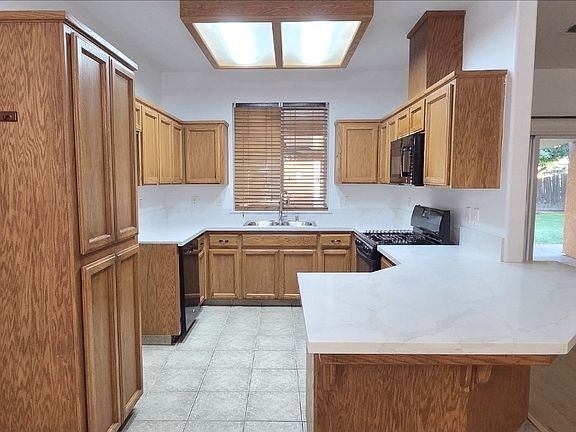 5th image of 5333 W Norwich Ave