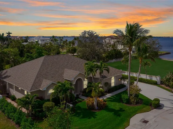 8431 Casa Del Rio Ln, Fort Myers, FL 33919